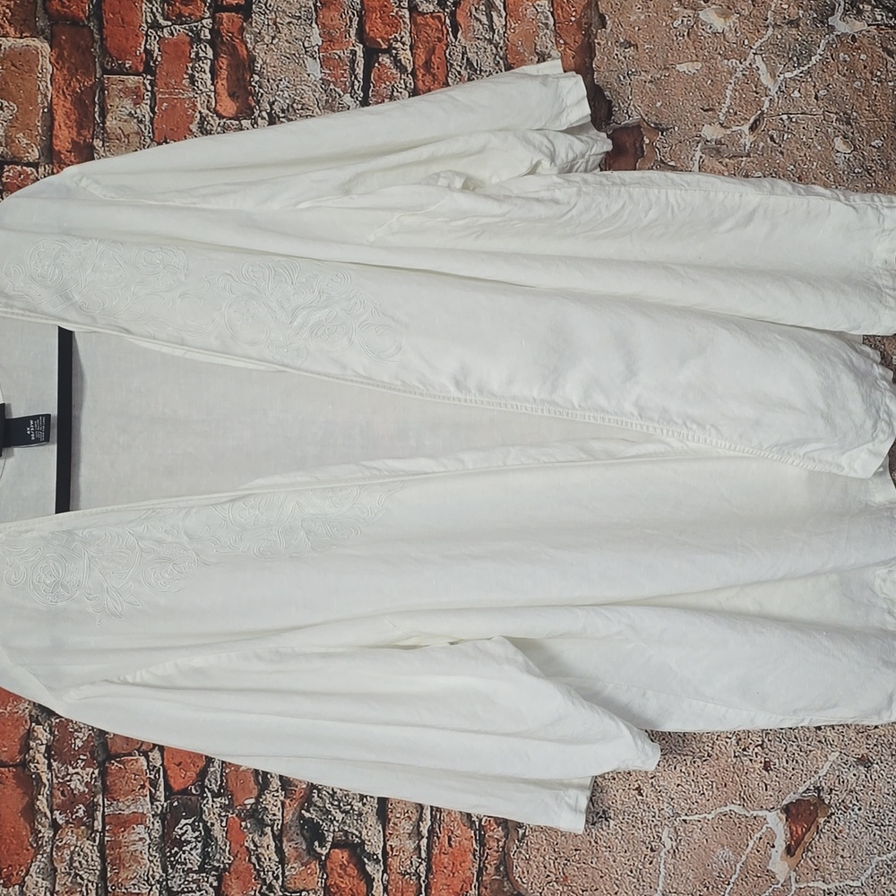 Maggie Barnes White Linen Blend Jacket